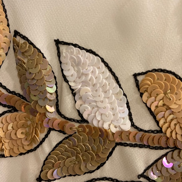 Top. Georgette Sequenced BEAUTIFUL. White - Picture 15 of 17